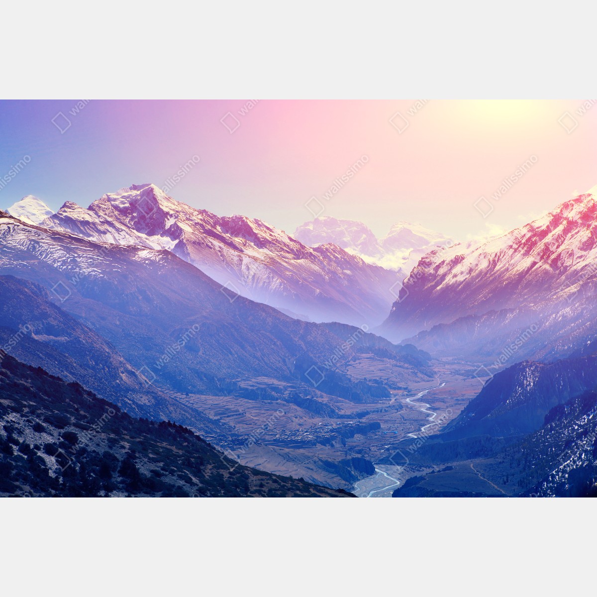 Fototapeta pastelowa dolina górska o świcie – Wallissimo® Fototapeta pastelowa dolina górska o świcie – Wallissimo®