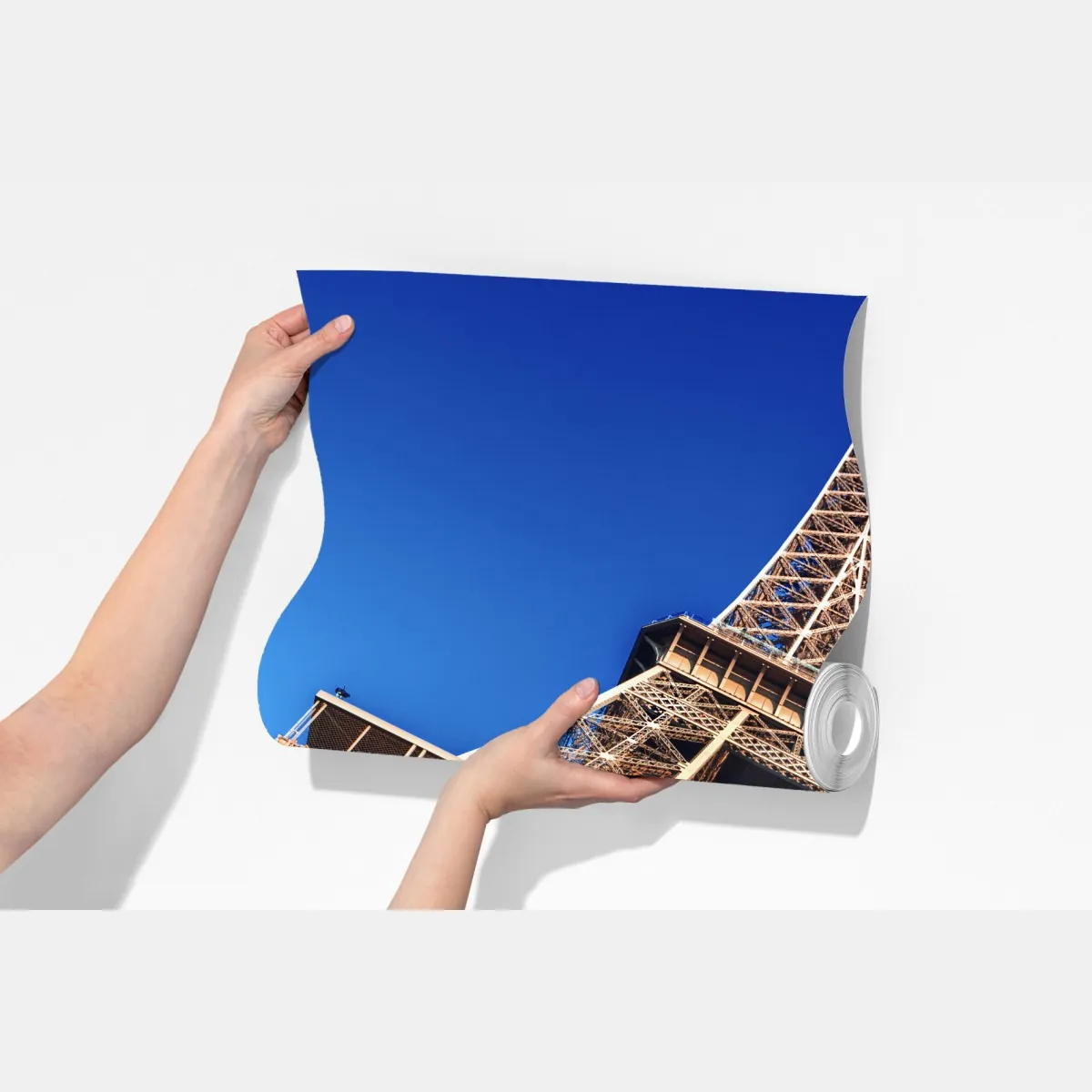 Fototapeta Wieża Eiffla z bliska w Paryżu – Wallissimo® Fototapeta Wieża Eiffla z bliska w Paryżu – Wallissimo®