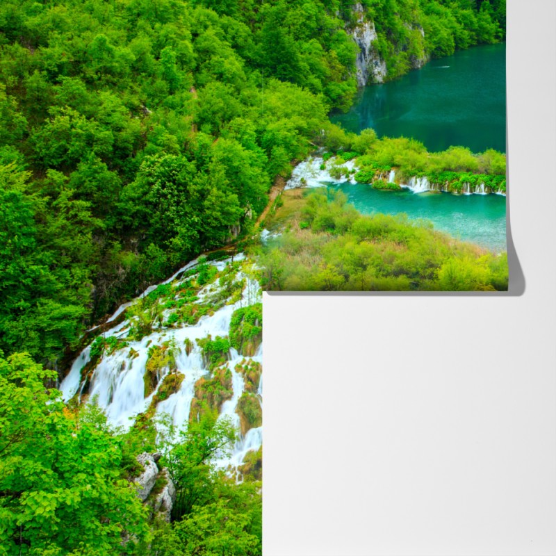 Fototapeta bujny wodospad i turkusowe jeziora – Wallissimo® Fototapeta bujny wodospad i turkusowe jeziora – Wallissimo®