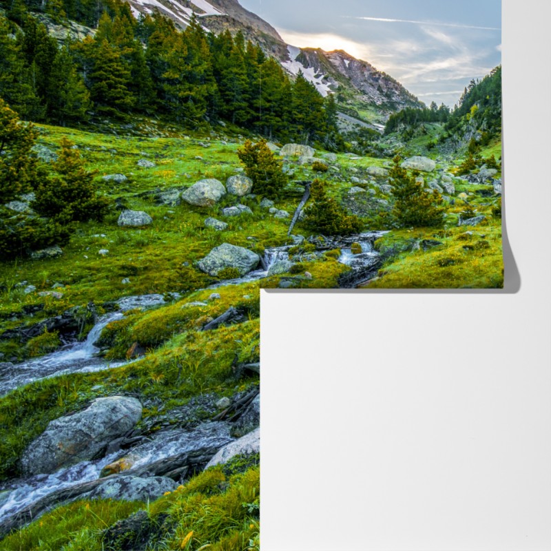 Fototapeta słoneczna dolina w Posets y Maladeta, Pireneje – Wallissimo® Fototapeta słoneczna dolina w Posets y Maladeta, Pireneje – Wallissimo®