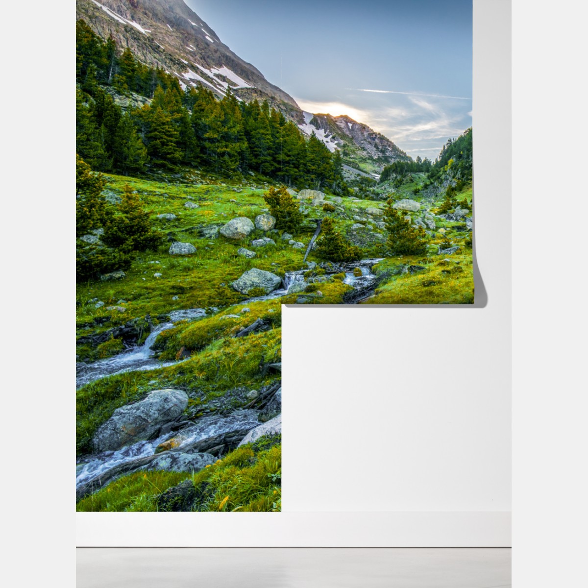 Fototapeta słoneczna dolina w Posets y Maladeta, Pireneje – Wallissimo® Fototapeta słoneczna dolina w Posets y Maladeta, Pireneje – Wallissimo®