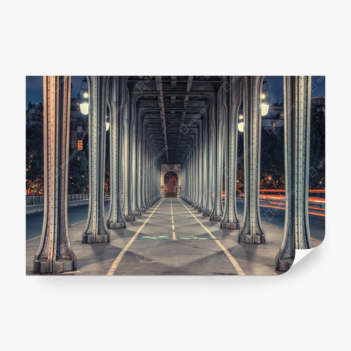 Fototapeta symetryczny korytarz stalowego mostu nocą – Wallissimo® Fototapeta symetryczny korytarz stalowego mostu nocą – Wallissimo®