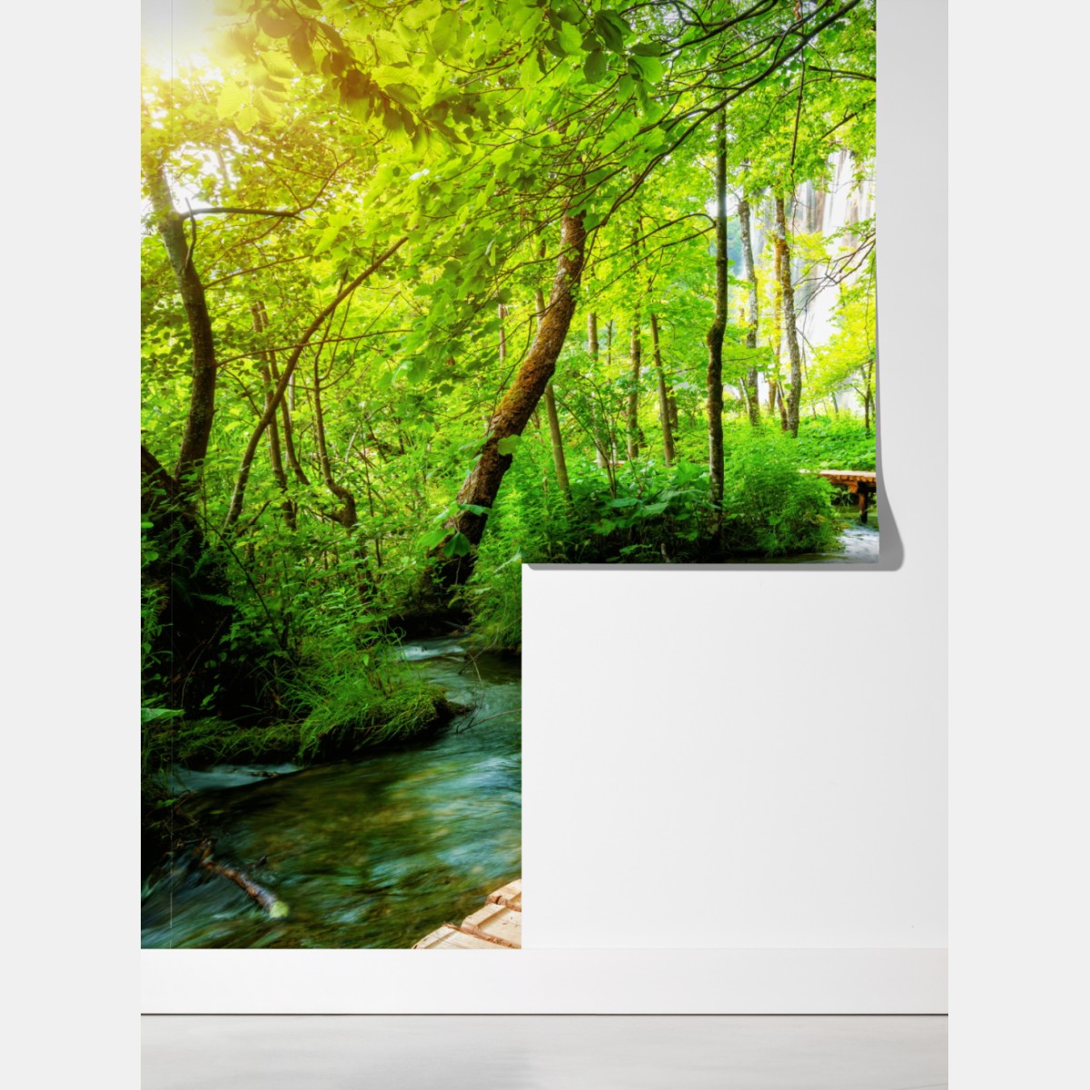 Fototapeta drewniany pomost w Plitwickich Jeziorach – Wallissimo® Fototapeta drewniany pomost w Plitwickich Jeziorach – Wallissimo®