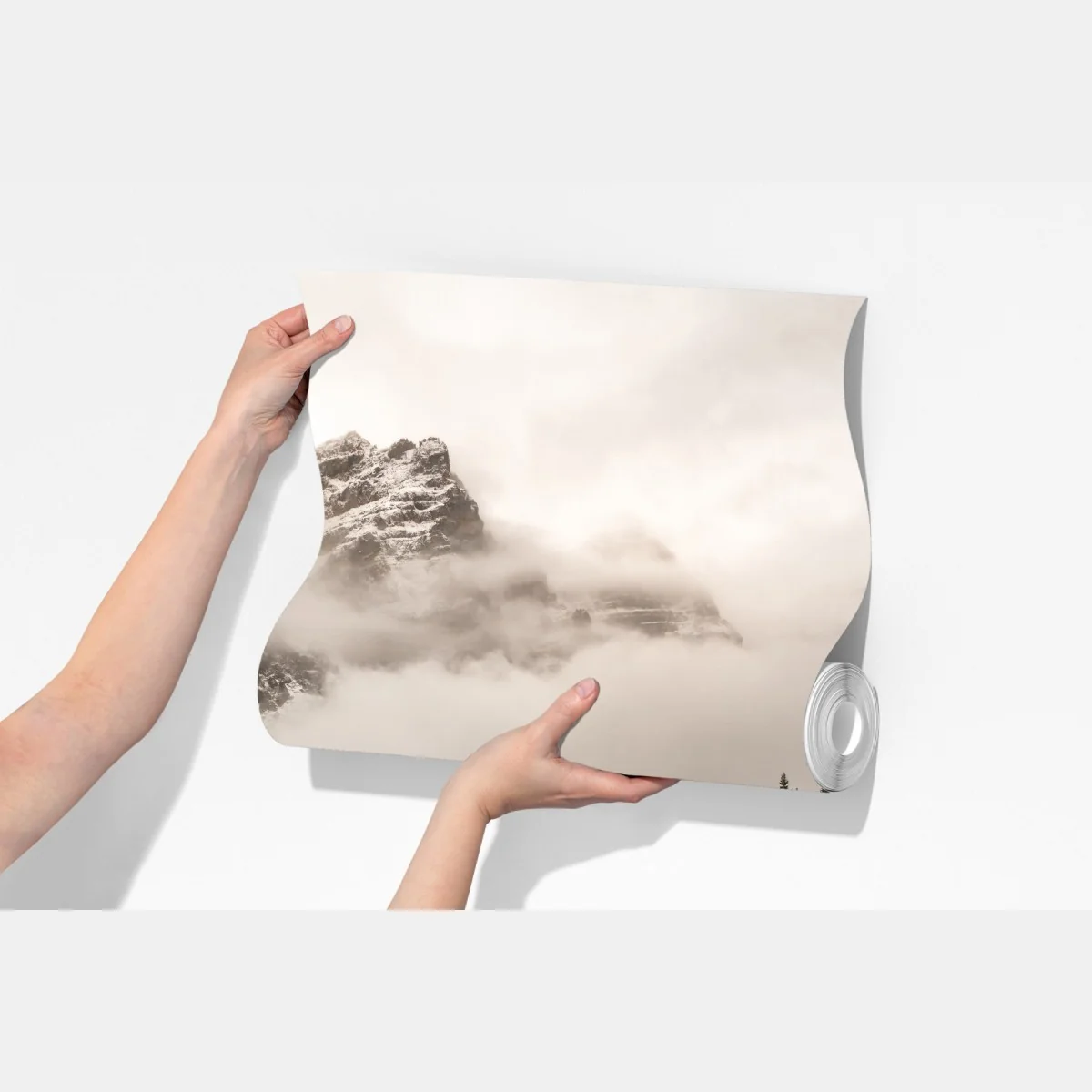 Fototapeta mglista górska tafla jeziora – Wallissimo® Fototapeta mglista górska tafla jeziora – Wallissimo®