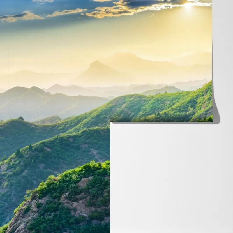 Fototapeta Wielki Mur o świcie nad zielonymi górami – Wallissimo® Fototapeta Wielki Mur o świcie nad zielonymi górami – Wallissimo®