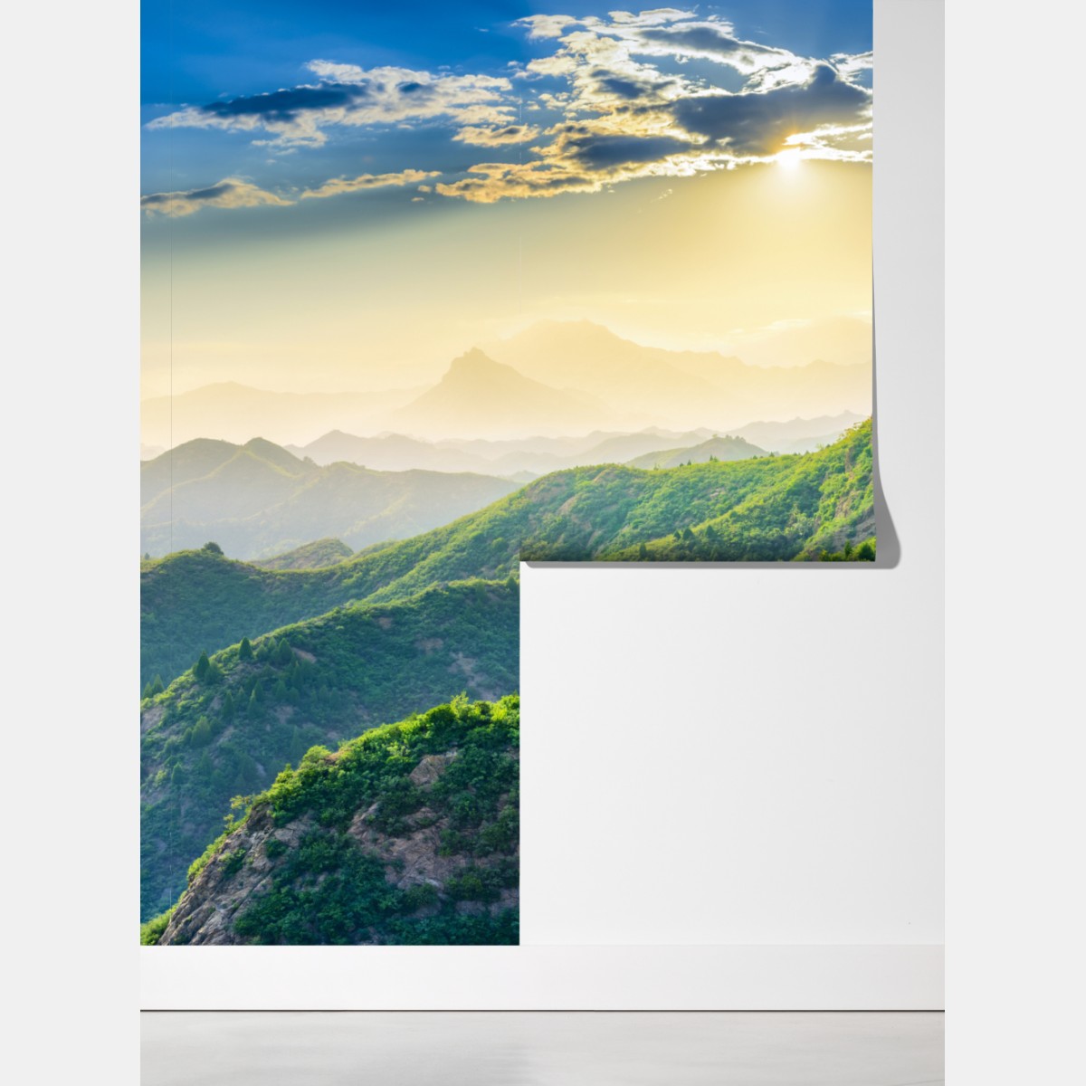 Fototapeta Wielki Mur o świcie nad zielonymi górami – Wallissimo® Fototapeta Wielki Mur o świcie nad zielonymi górami – Wallissimo®