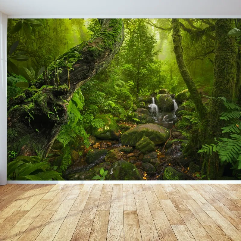 Fototapeta bujny zielony las z potokiem