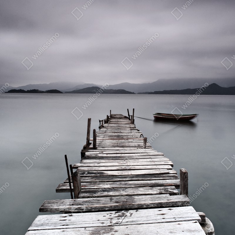 Fototapeta ciche drewniane molo nad spokojnym morzem – Wallissimo® Fototapeta ciche drewniane molo nad spokojnym morzem – Wallissimo®