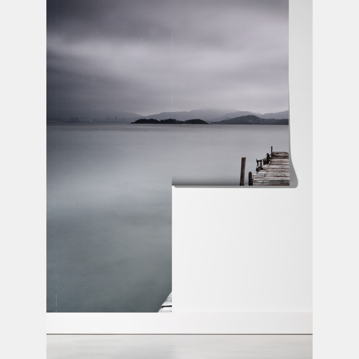 Fototapeta ciche drewniane molo nad spokojnym morzem – Wallissimo® Fototapeta ciche drewniane molo nad spokojnym morzem – Wallissimo®