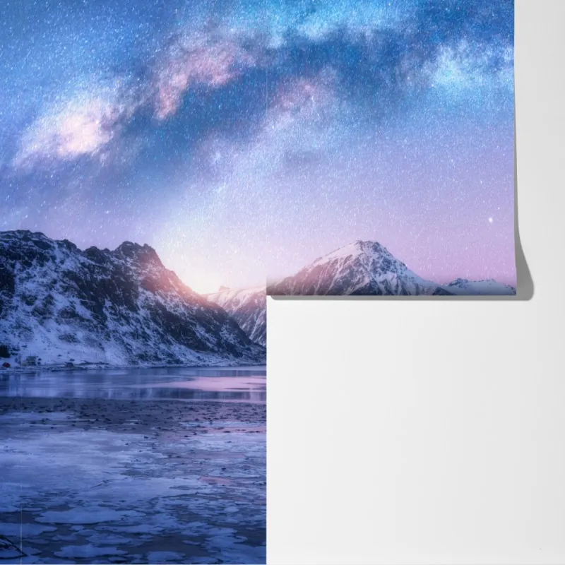 Fototapeta spokojna arktyczna noc w górach pod drogą mleczną – Wallissimo® Fototapeta spokojna arktyczna noc w górach pod drogą mleczną – Wallissimo®