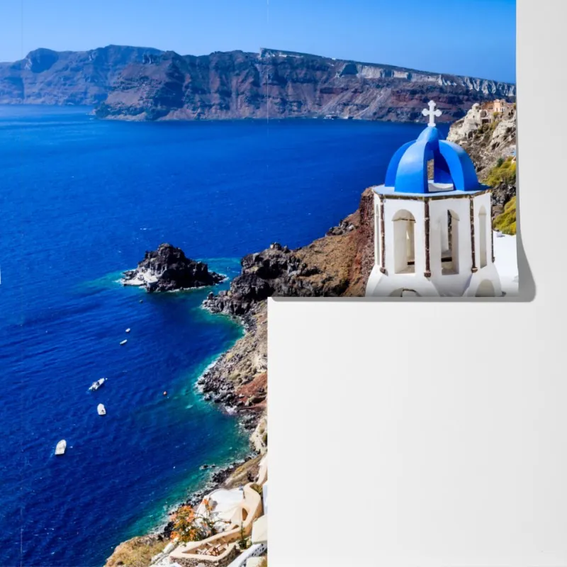 Fototapeta Santorini niebieskie kopuły nad kalderą – Wallissimo® Fototapeta Santorini niebieskie kopuły nad kalderą – Wallissimo®
