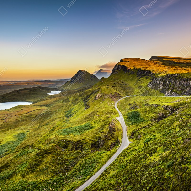 Fototapeta zachód słońca nad Quiraing, Isle of Skye – Wallissimo® Fototapeta zachód słońca nad Quiraing, Isle of Skye – Wallissimo®