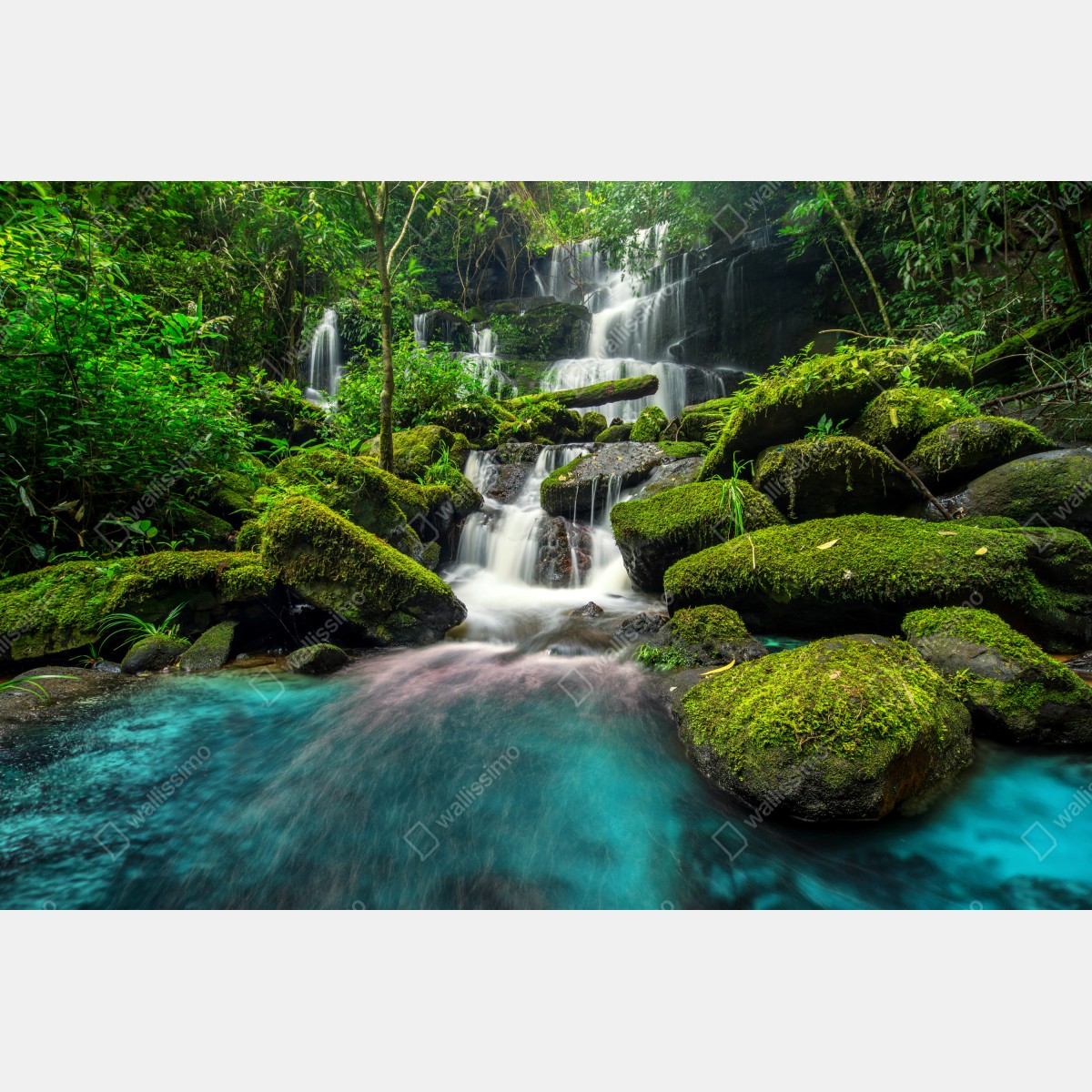 Fototapeta spokojny wodospad w Phu Tub Berk, Tajlandia – Wallissimo® Fototapeta spokojny wodospad w Phu Tub Berk, Tajlandia – Wallissimo®