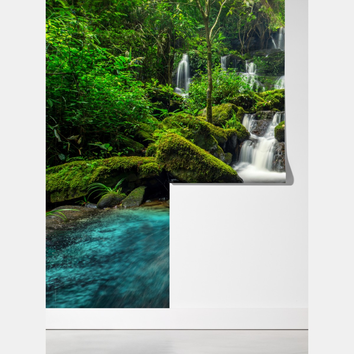 Fototapeta spokojny wodospad w Phu Tub Berk, Tajlandia – Wallissimo® Fototapeta spokojny wodospad w Phu Tub Berk, Tajlandia – Wallissimo®