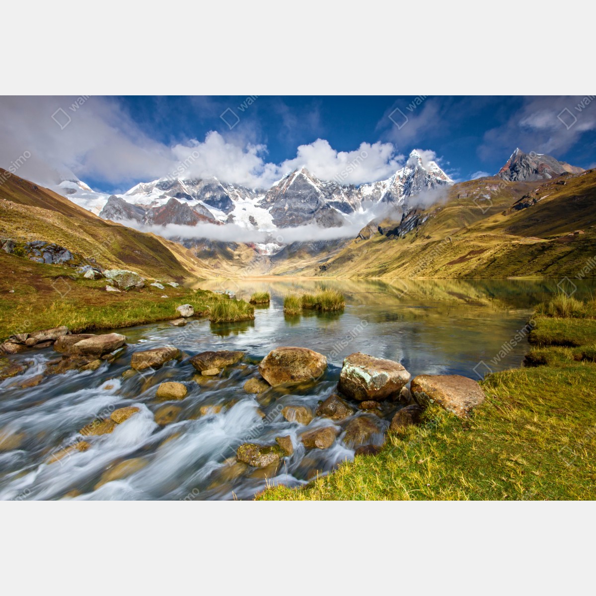 Fototapeta majestatyczne alpejskie jezioro – Wallissimo® Fototapeta majestatyczne alpejskie jezioro – Wallissimo®