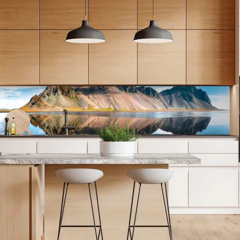Naklejka repozycjonowalna odbicie Vestrahorn na spokojnych wodach Stokksnes, Islandia – Wallissimo® Naklejka repozycjonowalna odbicie Vestrahorn na spokojnych wodach Stokksnes, Islandia – Wallissimo®