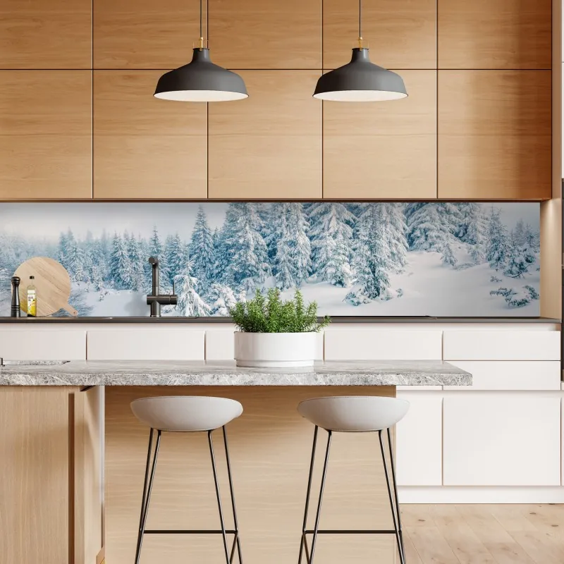 Naklejka repozycjonowalna zimowa panorama lasu z zaśnieżonymi jodłami – Wallissimo® Naklejka repozycjonowalna zimowa panorama lasu z zaśnieżonymi jodłami – Wallissimo®