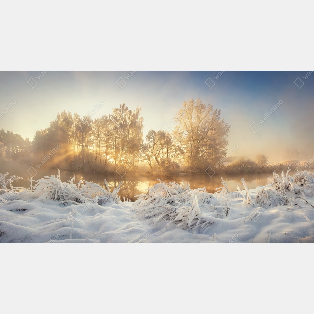Naklejka repozycjonowalna złoty zimowy wschód słońca nad mroźną rzeką – Wallissimo® Naklejka repozycjonowalna złoty zimowy wschód słońca nad mroźną rzeką – Wallissimo®
