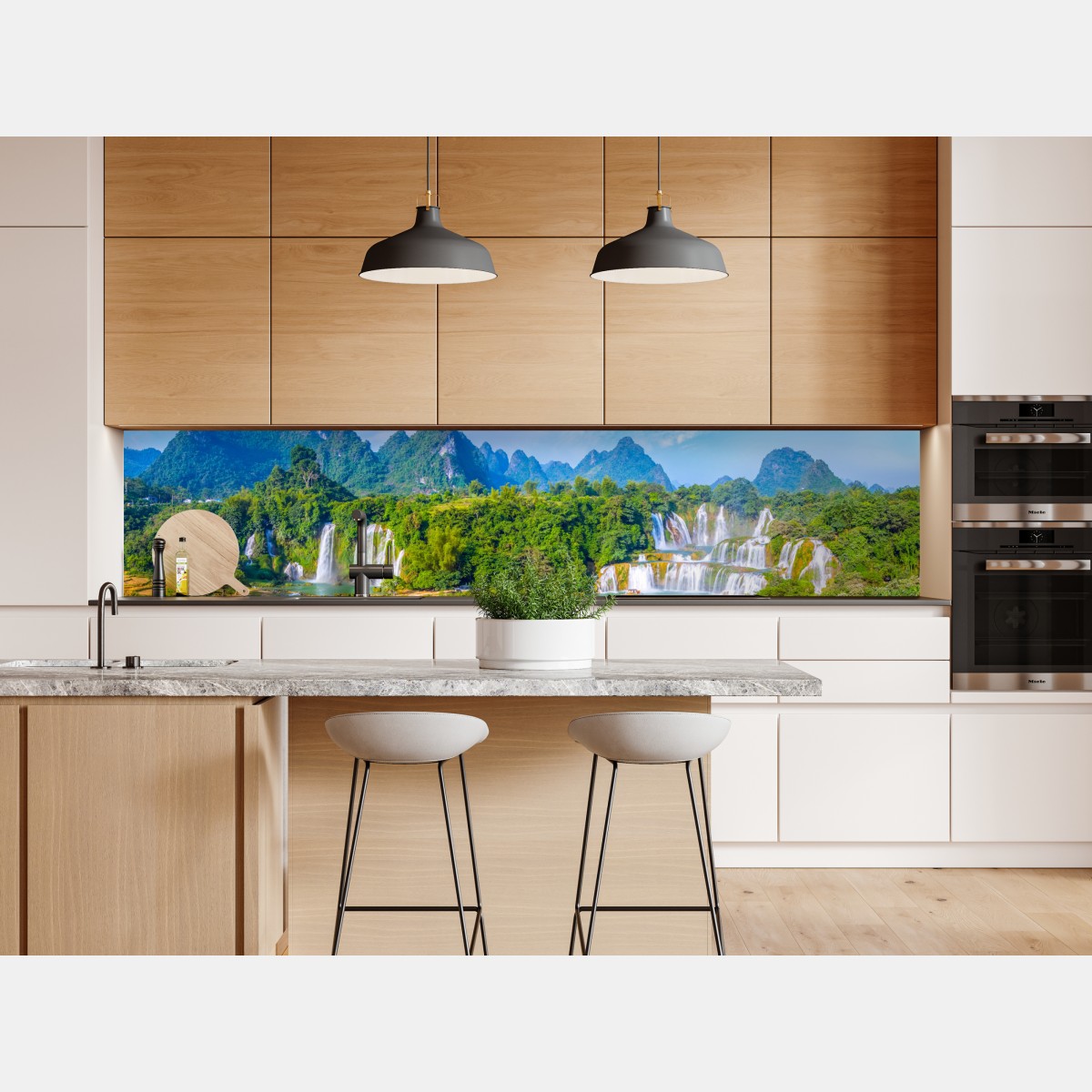 Naklejka repozycjonowalna bujna panorama wodospadu z wapiennymi górami – Wallissimo® Naklejka repozycjonowalna bujna panorama wodospadu z wapiennymi górami – Wallissimo®