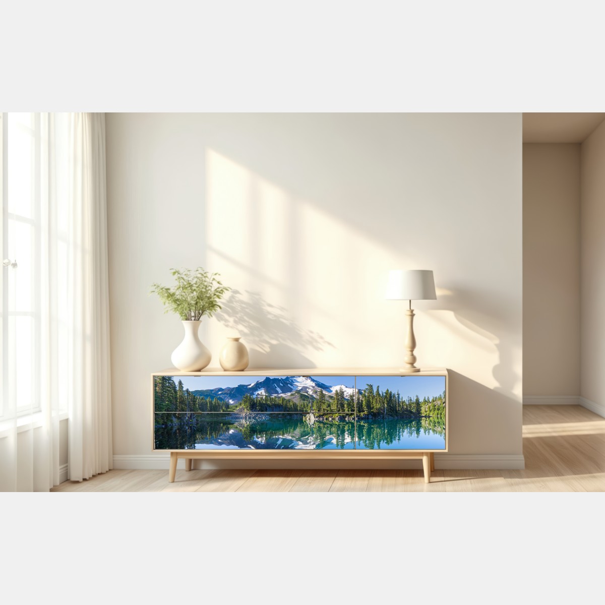 Naklejka repozycjonowalna spokojne górskie jezioro z lustrzanym odbiciem – Wallissimo® Naklejka repozycjonowalna spokojne górskie jezioro z lustrzanym odbiciem – Wallissimo®