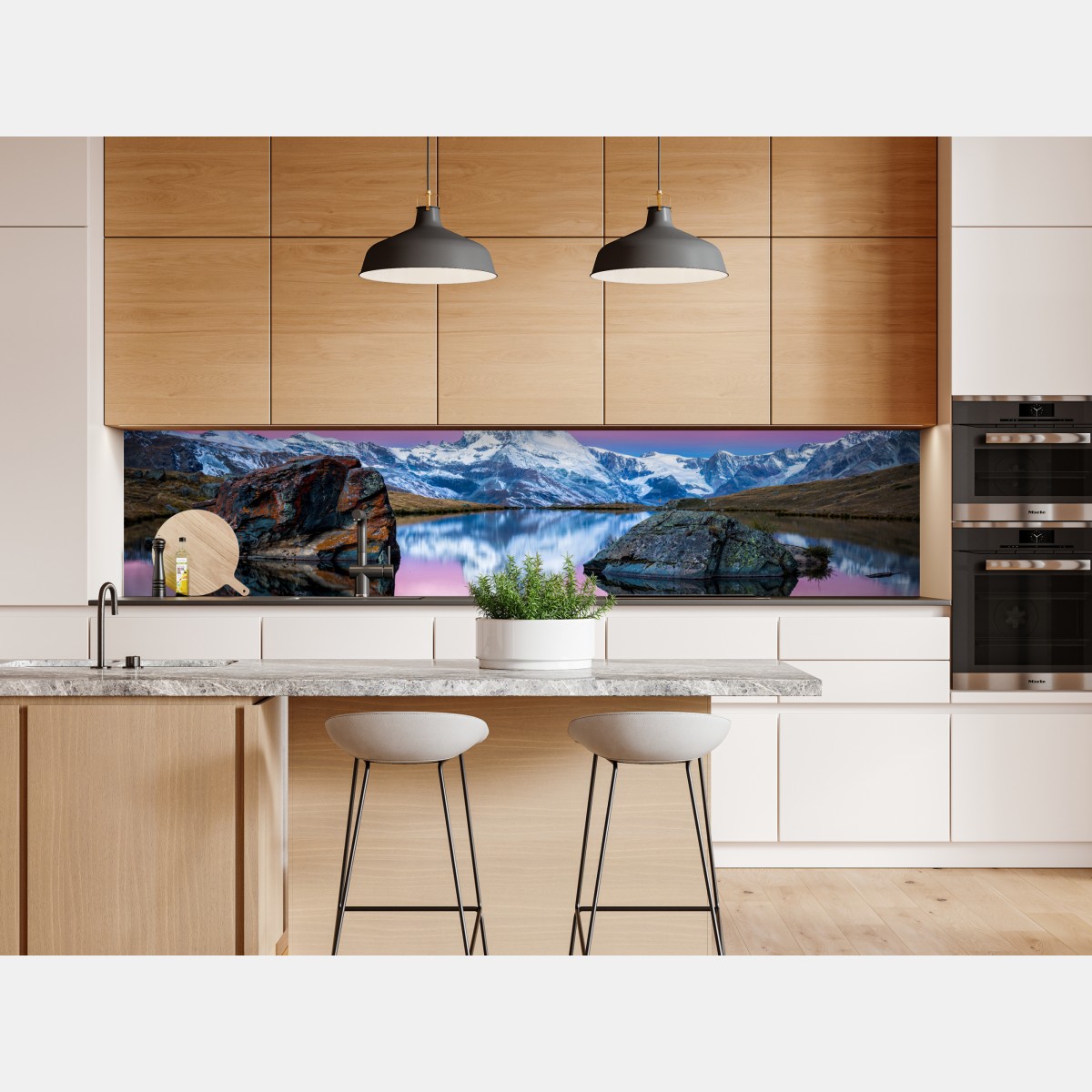 Naklejka repozycjonowalna majestatyczny alpejski szczyt odbity w spokojnym jeziorze – Wallissimo® Naklejka repozycjonowalna majestatyczny alpejski szczyt odbity w spokojnym jeziorze – Wallissimo®