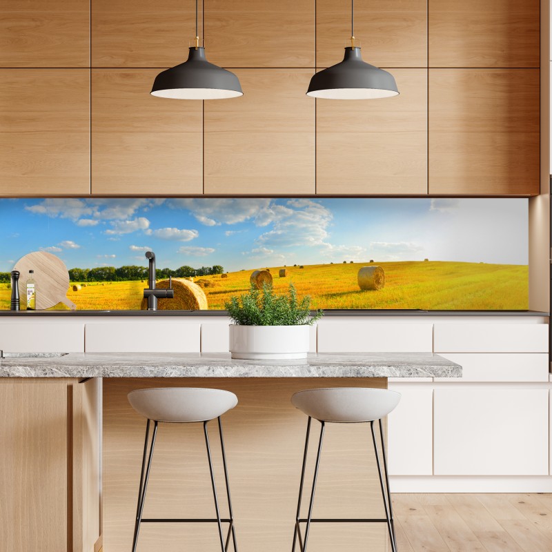 Naklejka repozycjonowalna złote pole siana pod błękitnym niebem – Wallissimo® Naklejka repozycjonowalna złote pole siana pod błękitnym niebem – Wallissimo®