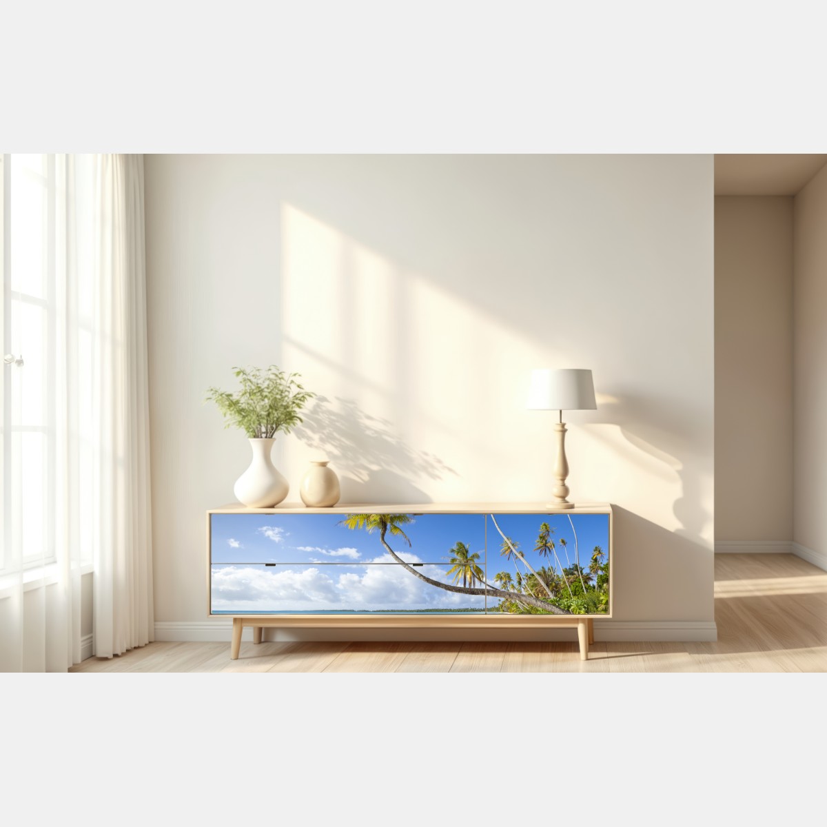 Naklejka repozycjonowalna tropikalna turkusowa plaża z pochyloną palmą – Wallissimo® Naklejka repozycjonowalna tropikalna turkusowa plaża z pochyloną palmą – Wallissimo®