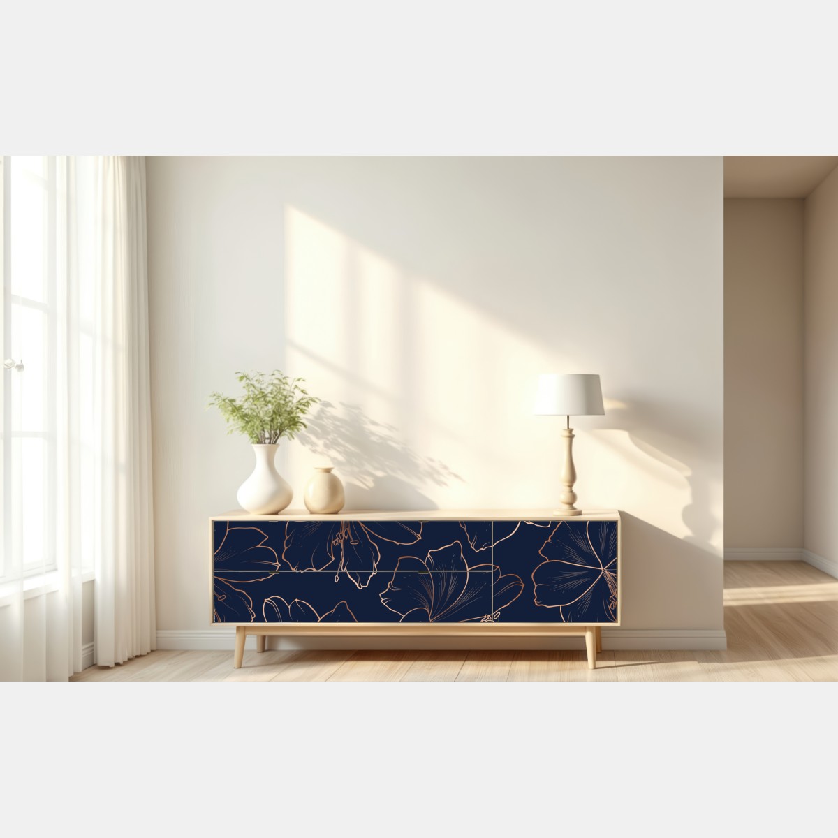 Naklejka repozycjonowalna granatowy motyw z złotymi konturami kwiatów – Wallissimo® Naklejka repozycjonowalna granatowy motyw z złotymi konturami kwiatów – Wallissimo®