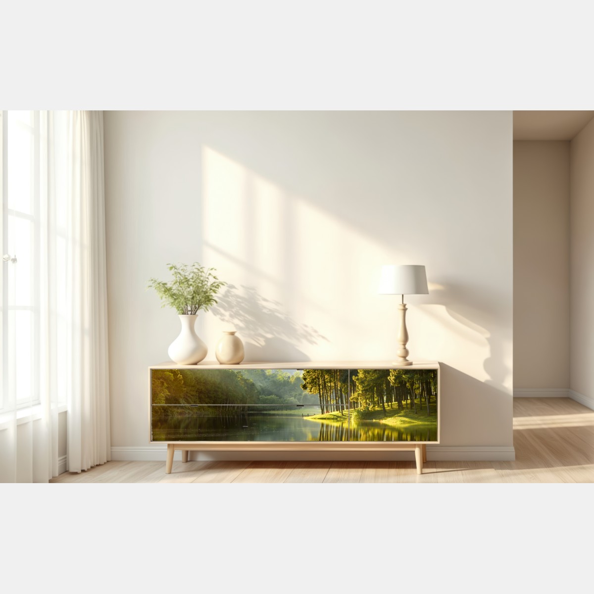 Naklejka repozycjonowalna spokojny las sosnowy nad cichym jeziorem – Wallissimo® Naklejka repozycjonowalna spokojny las sosnowy nad cichym jeziorem – Wallissimo®