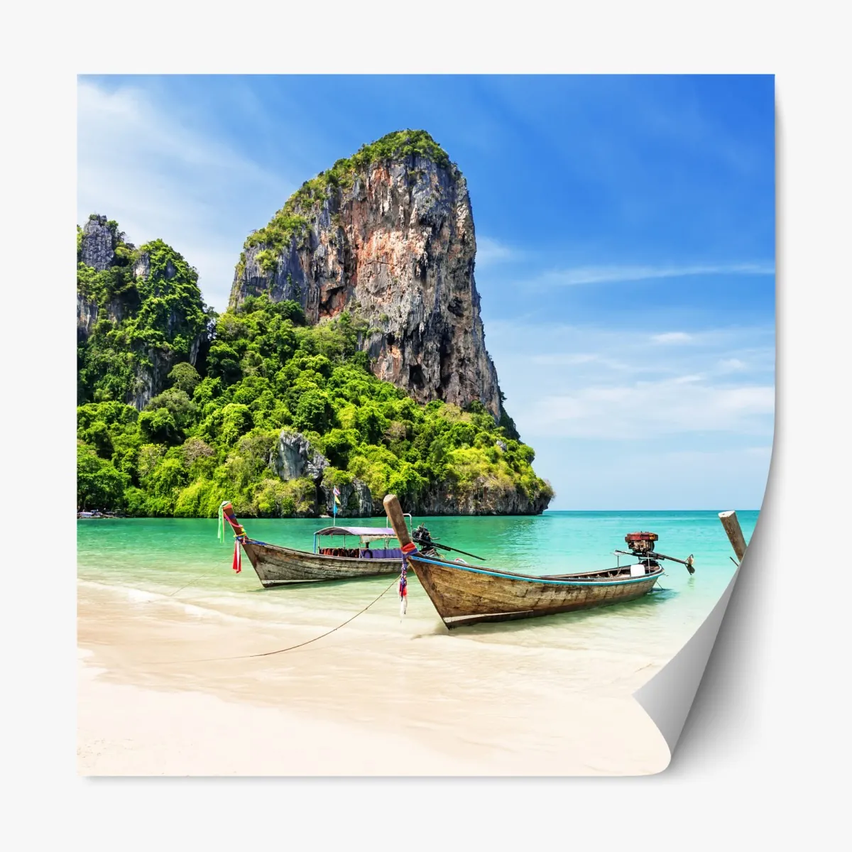 Naklejka repozycjonowalna spokojne łodzie longtail na plaży Railay, Tajlandia – Wallissimo® Naklejka repozycjonowalna spokojne łodzie longtail na plaży Railay, Tajlandia – Wallissimo®