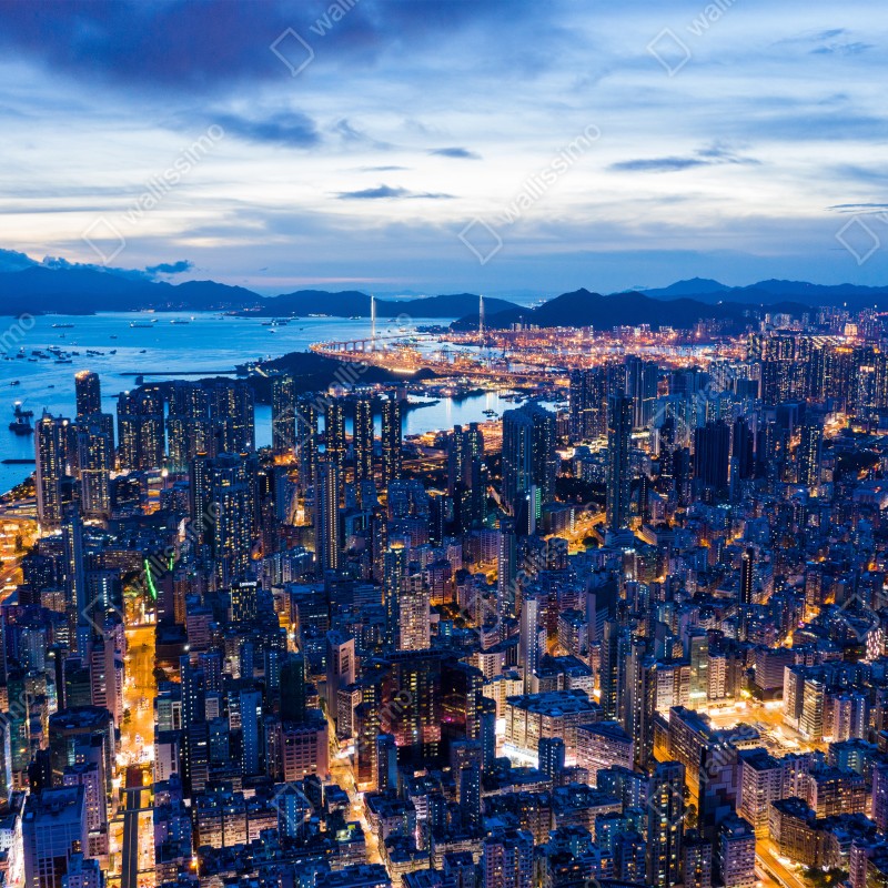 Naklejka repozycjonowalna Hongkong panorama nocna nad Mong Kok – Wallissimo® Naklejka repozycjonowalna Hongkong panorama nocna nad Mong Kok – Wallissimo®