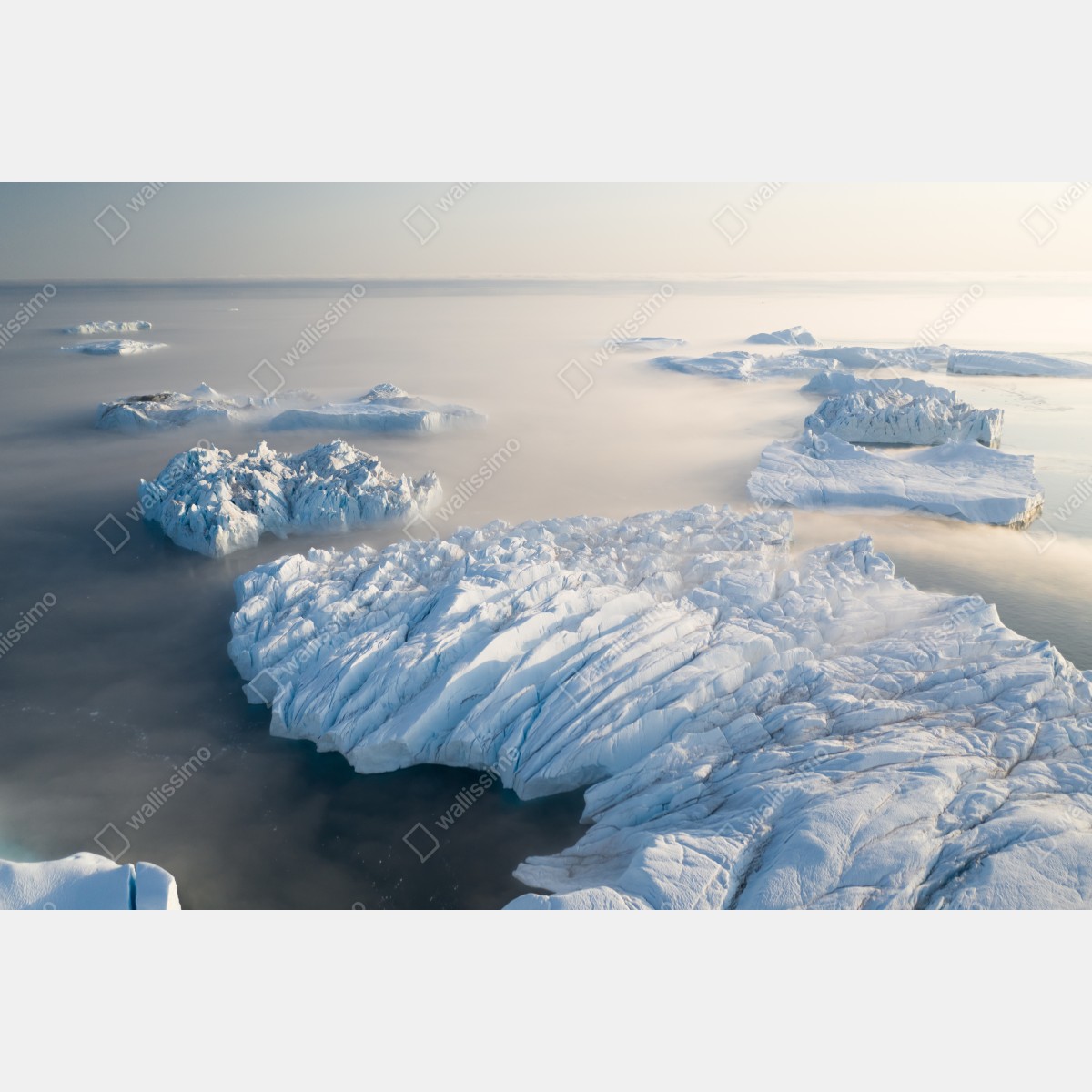 Naklejka repozycjonowalna mglista panorama gór lodowych – Wallissimo® Naklejka repozycjonowalna mglista panorama gór lodowych – Wallissimo®