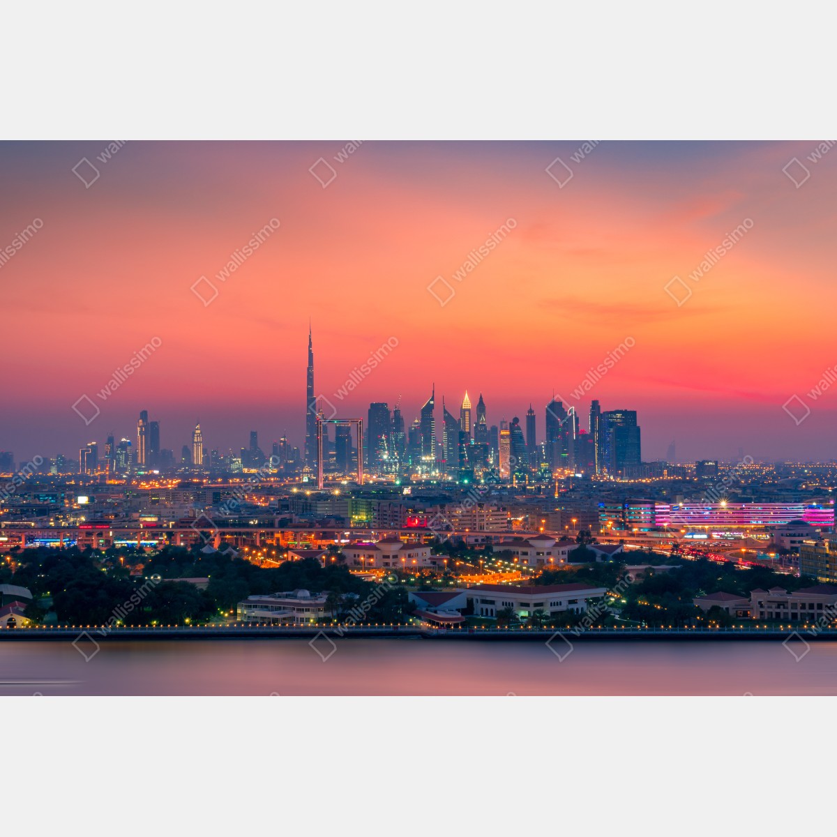Naklejka repozycjonowalna panorama Dubaju o zachodzie słońca – Wallissimo® Naklejka repozycjonowalna panorama Dubaju o zachodzie słońca – Wallissimo®
