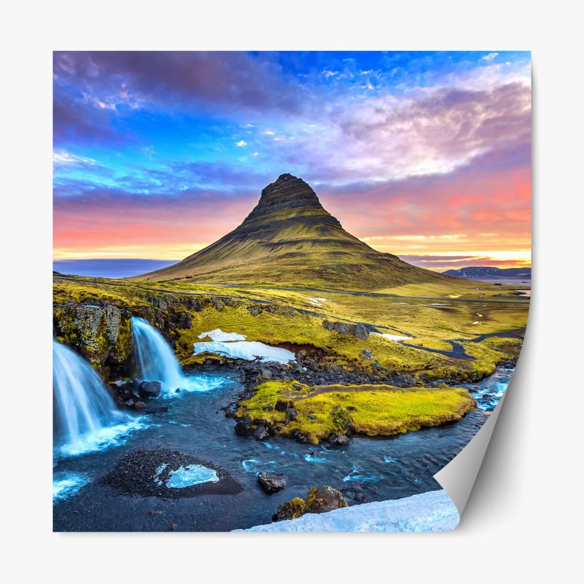 Naklejka repozycjonowalna Kirkjufell wschód słońca górski pejzaż – Wallissimo® Naklejka repozycjonowalna Kirkjufell wschód słońca górski pejzaż – Wallissimo®