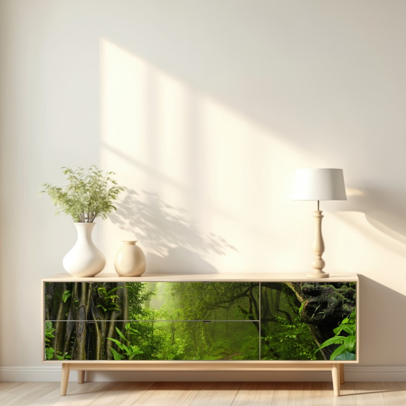 Naklejka repozycjonowalna bujna mglista leśna ścieżka – Wallissimo® Naklejka repozycjonowalna bujna mglista leśna ścieżka – Wallissimo®