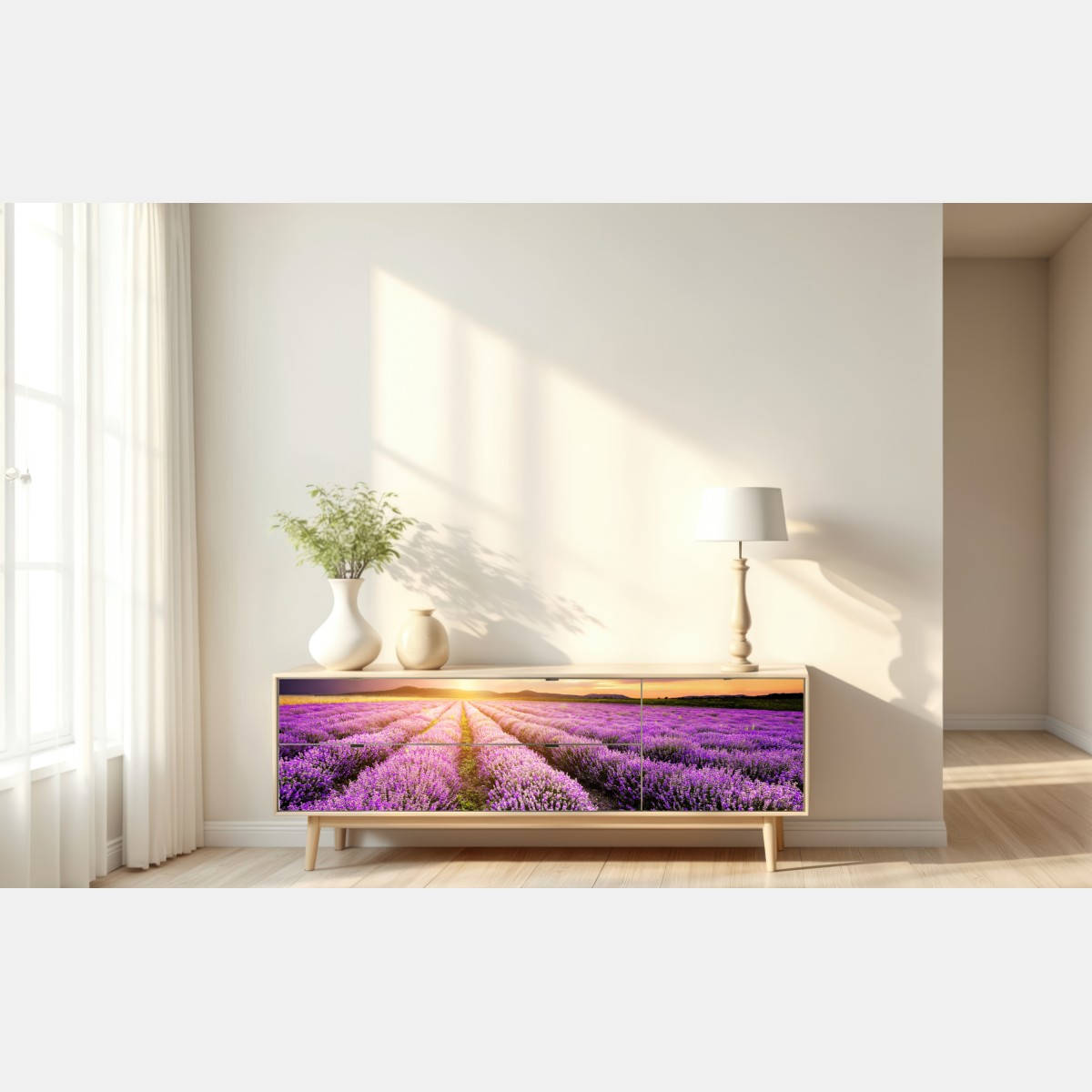 Naklejka repozycjonowalna wschód słońca nad polami lawendy – Wallissimo® Naklejka repozycjonowalna wschód słońca nad polami lawendy – Wallissimo®