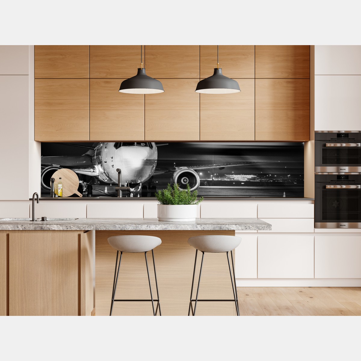 Naklejka repozycjonowalna monochromatyczny odrzutowiec na płycie lotniska nocą – Wallissimo® Naklejka repozycjonowalna monochromatyczny odrzutowiec na płycie lotniska nocą – Wallissimo®