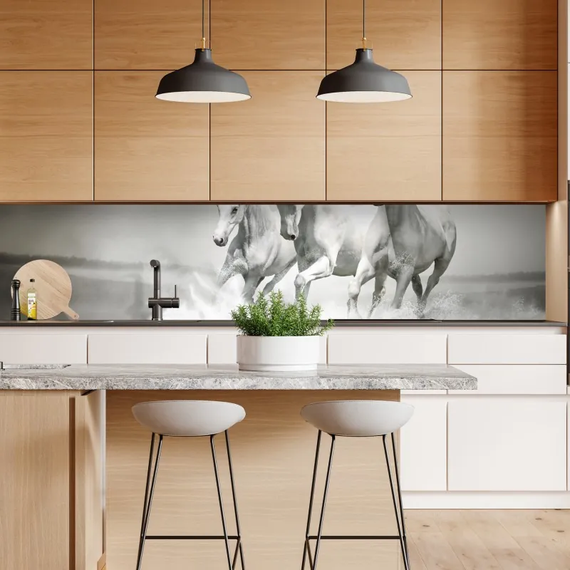 Naklejka repozycjonowalna trzy białe konie galopujące przez wodę – Wallissimo® Naklejka repozycjonowalna trzy białe konie galopujące przez wodę – Wallissimo®