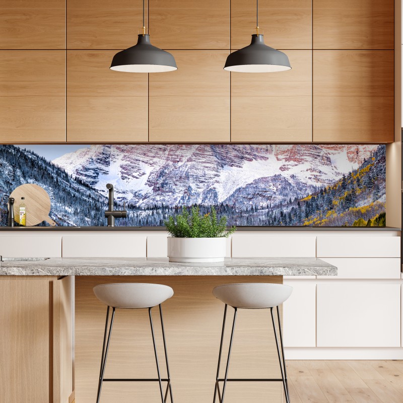 Naklejka repozycjonowalna śnieżny poranek w górach nad jeziorem – Wallissimo® Naklejka repozycjonowalna śnieżny poranek w górach nad jeziorem – Wallissimo®