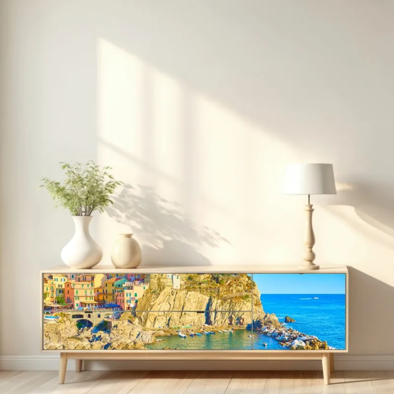 Naklejka repozycjonowalna zimowa mgła nad lasem iglastym – Wallissimo®