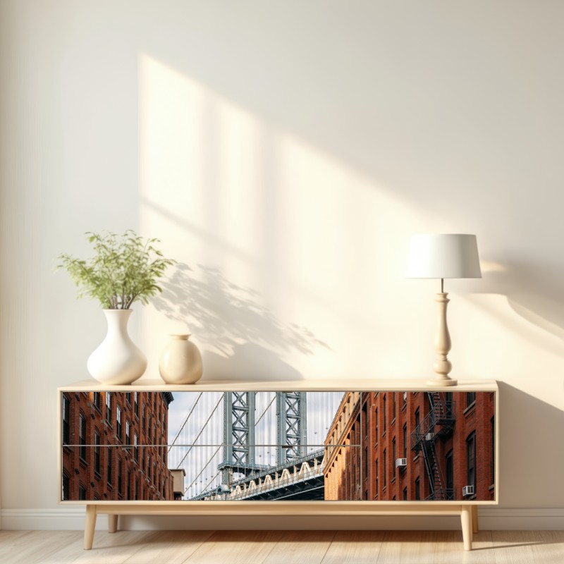 Naklejka repozycjonowalna Brooklyn widok mostu między ceglanymi budynkami – Wallissimo® Naklejka repozycjonowalna Brooklyn widok mostu między ceglanymi budynkami – Wallissimo®