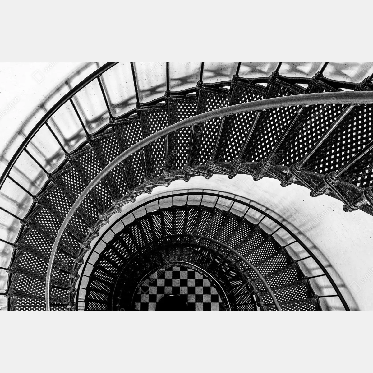 Naklejka repozycjonowalna spiralne schody w czerni i bieli – Wallissimo® Naklejka repozycjonowalna spiralne schody w czerni i bieli – Wallissimo®