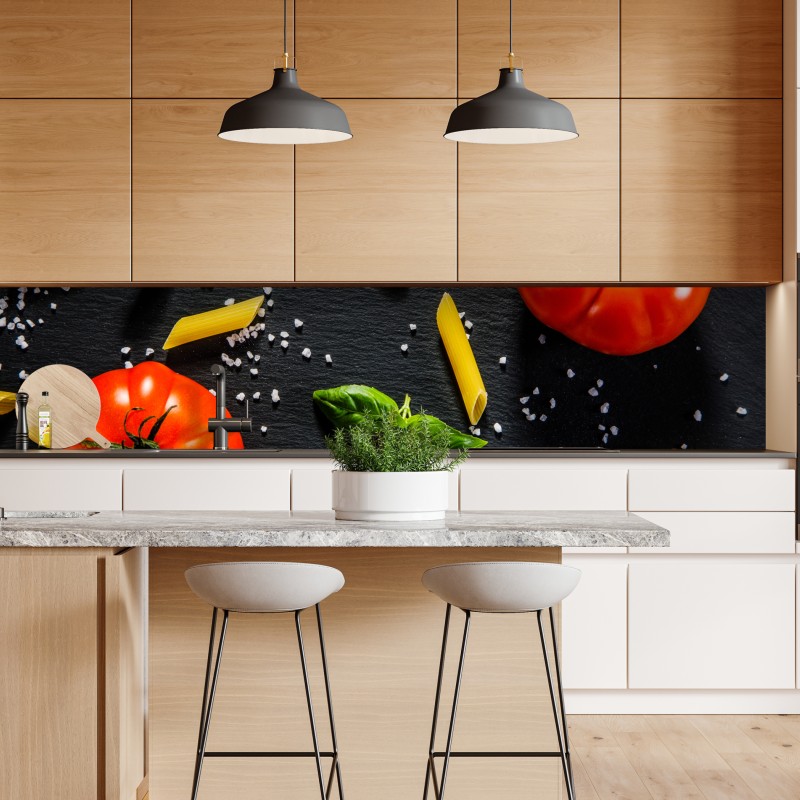 Naklejka repozycjonowalna pomidory i penne na czarnym łupku – Wallissimo® Naklejka repozycjonowalna pomidory i penne na czarnym łupku – Wallissimo®