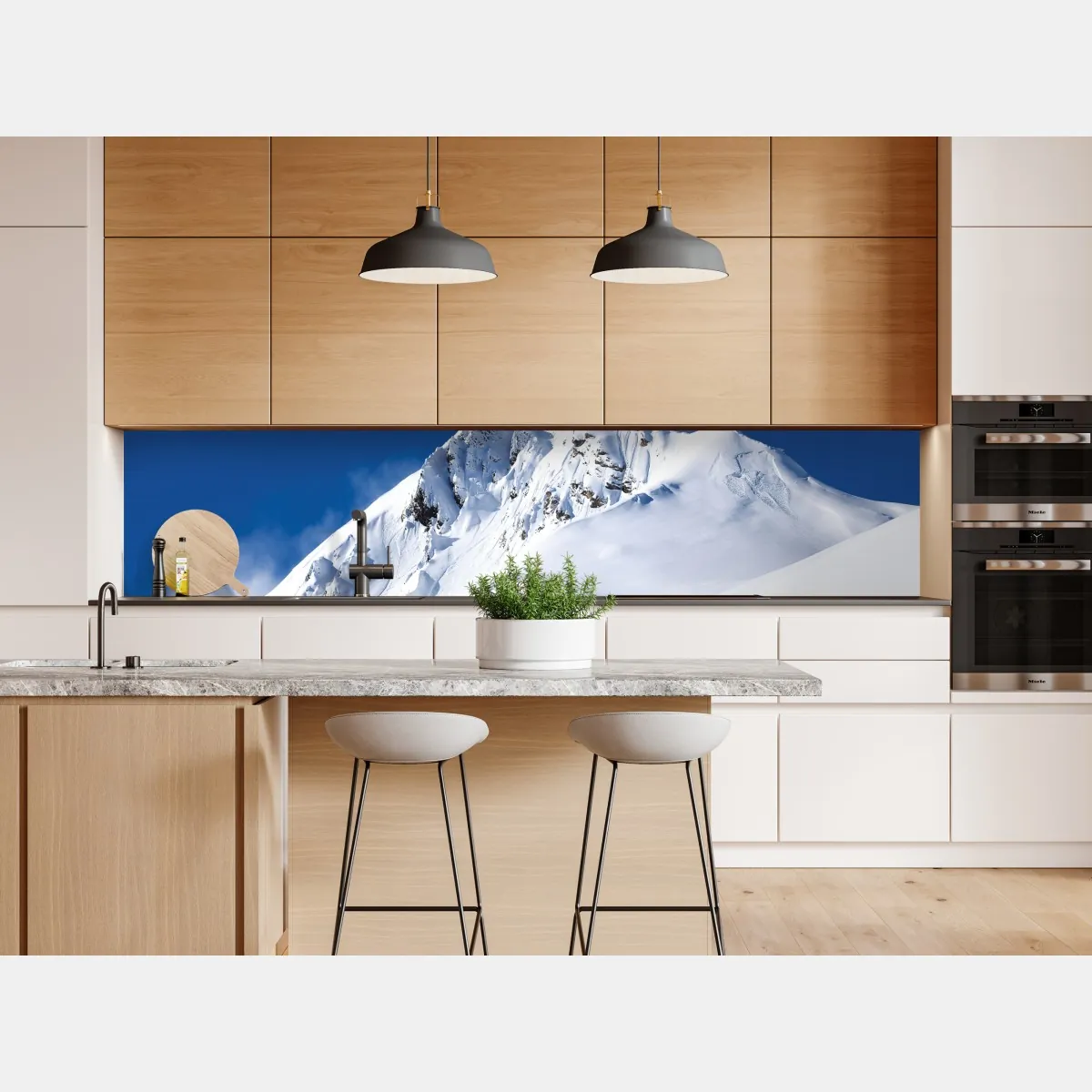 Naklejka repozycjonowalna śnieżny alpejski szczyt pod głębokim błękitnym niebem – Wallissimo® Naklejka repozycjonowalna śnieżny alpejski szczyt pod głębokim błękitnym niebem – Wallissimo®