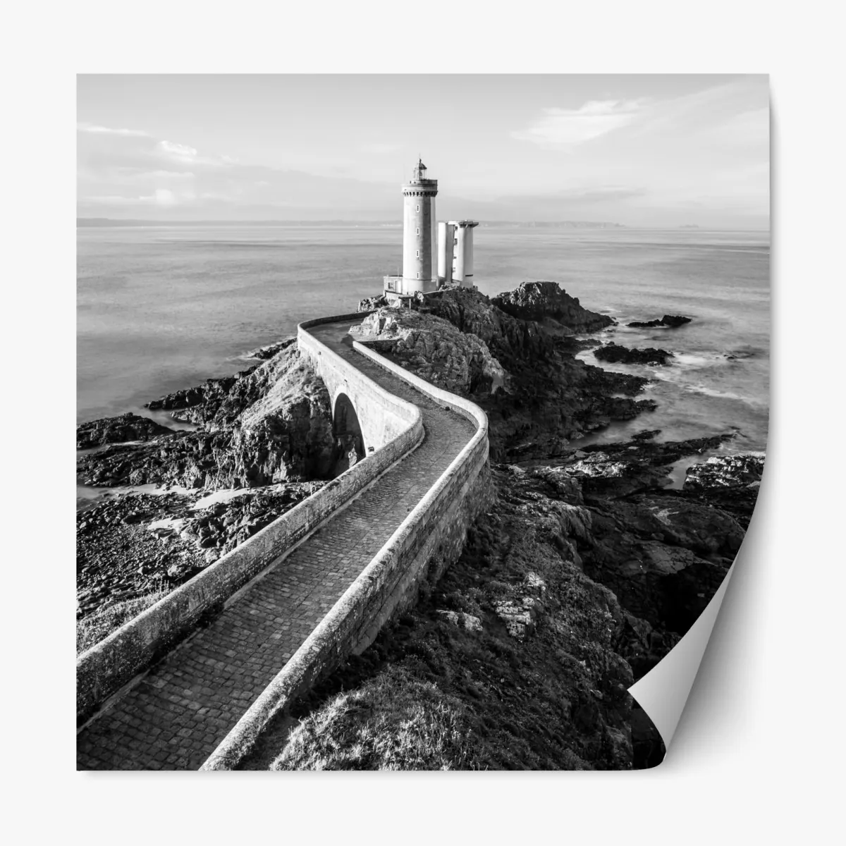 Naklejka repozycjonowalna latarnia morska na skalistym wybrzeżu – Wallissimo® Naklejka repozycjonowalna latarnia morska na skalistym wybrzeżu – Wallissimo®