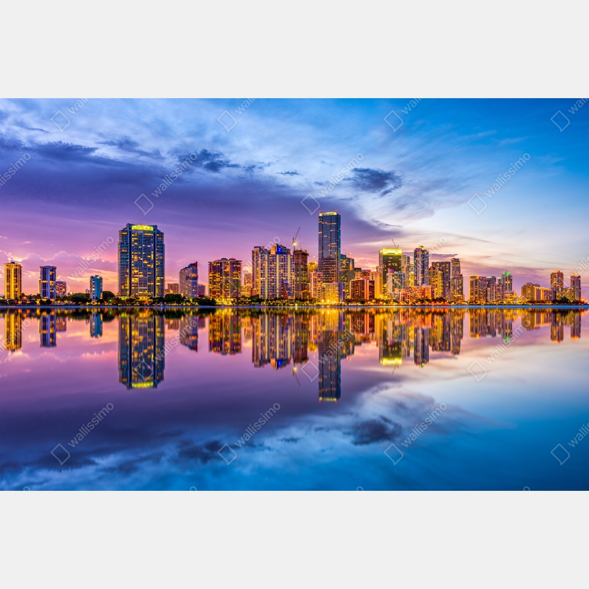 Naklejka repozycjonowalna Miami panorama odbita w Biscayne Bay – Wallissimo® Naklejka repozycjonowalna Miami panorama odbita w Biscayne Bay – Wallissimo®