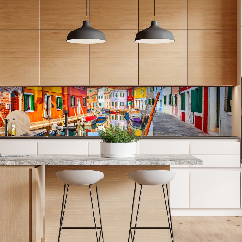Naklejka repozycjonowalna kolorowe domy nad kanałem w Burano – Wallissimo® Naklejka repozycjonowalna kolorowe domy nad kanałem w Burano – Wallissimo®