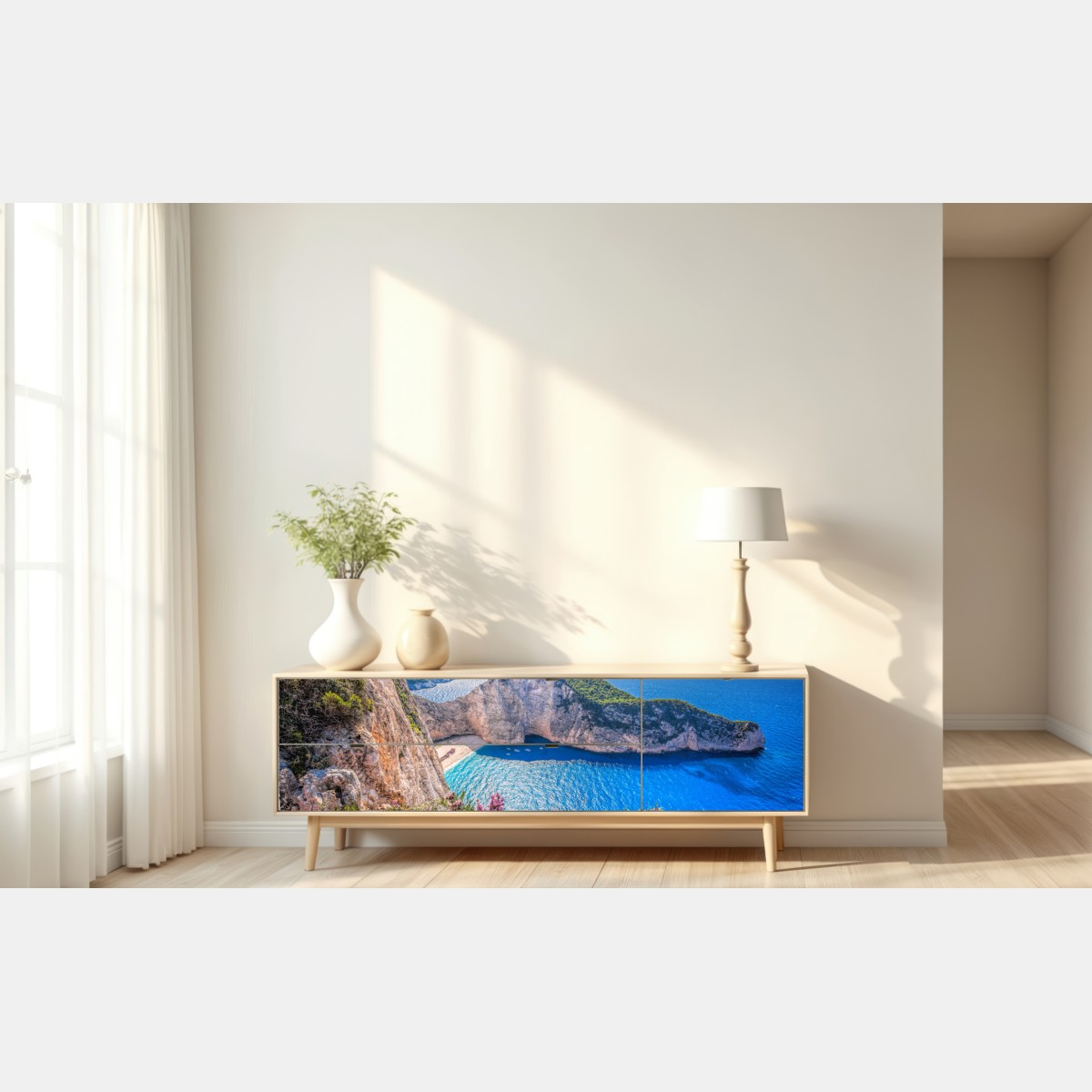 Naklejka repozycjonowalna Navagio plaża o zachodzie słońca z turkusowym morzem i dzikimi kwiatami – Wallissimo® Naklejka repozycjonowalna Navagio plaża o zachodzie słońca z turkusowym morzem i dzikimi kwiatami – Wallissimo®