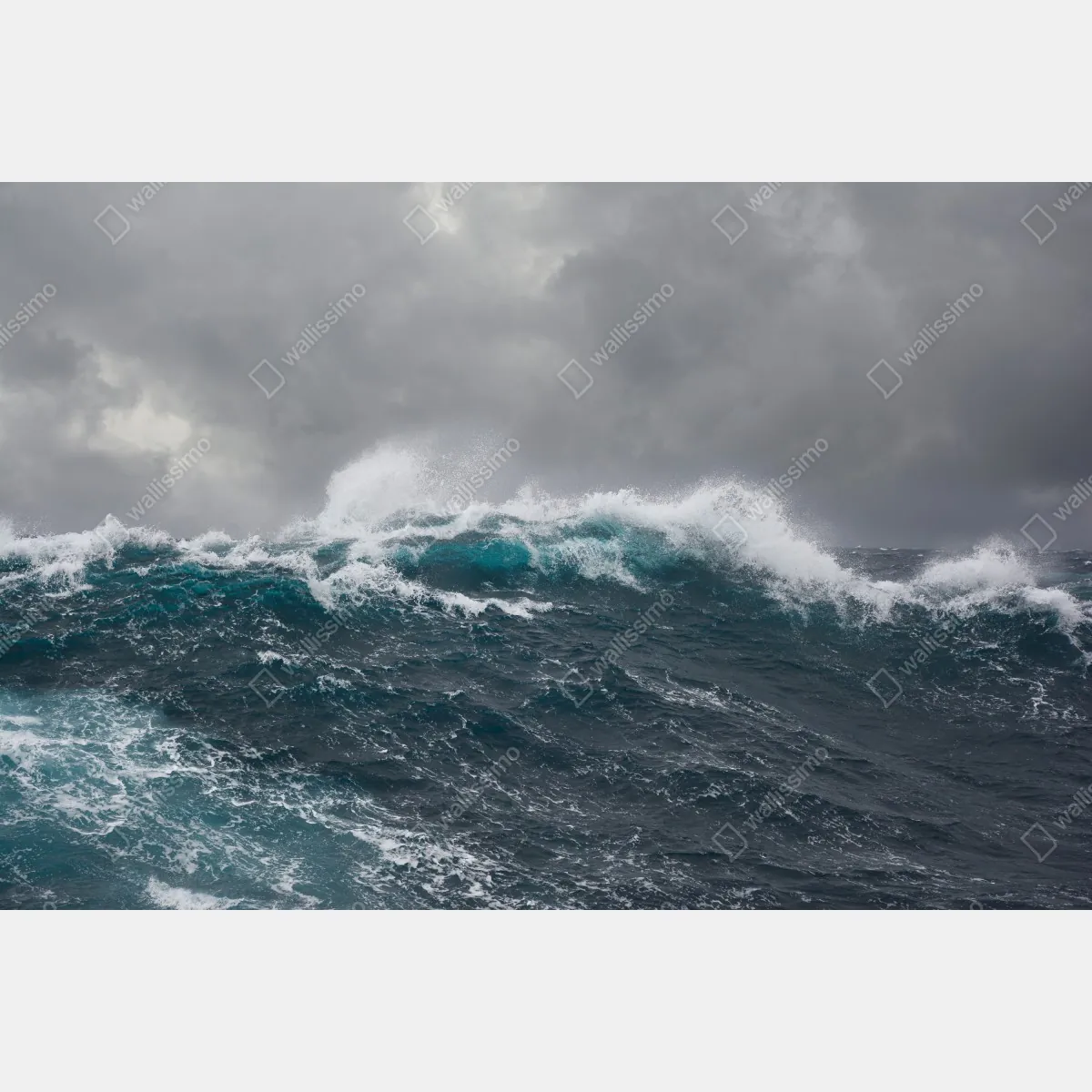 Naklejka repozycjonowalna burzliwe morze z rozbijającymi się falami – Wallissimo® Naklejka repozycjonowalna burzliwe morze z rozbijającymi się falami – Wallissimo®