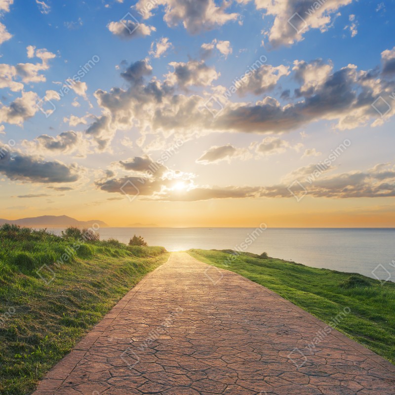Naklejka repozycjonowalna ścieżka nad morzem o wschodzie słońca – Wallissimo® Naklejka repozycjonowalna ścieżka nad morzem o wschodzie słońca – Wallissimo®